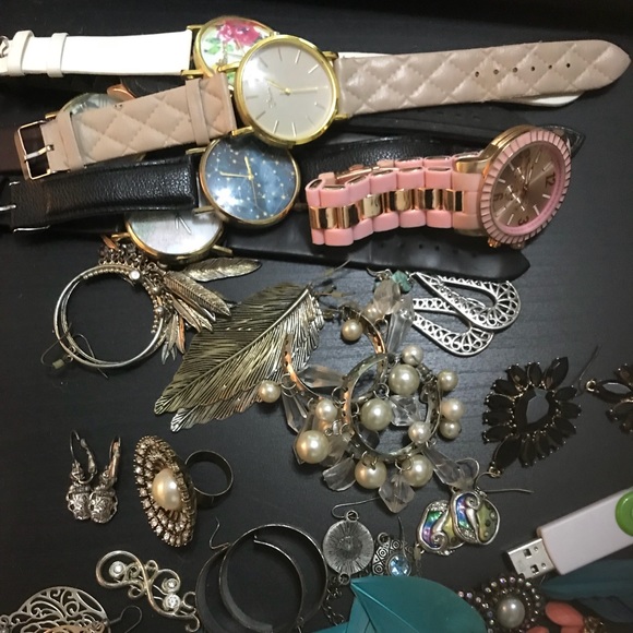 Earring and Watch Lot - Picture 2 of 4